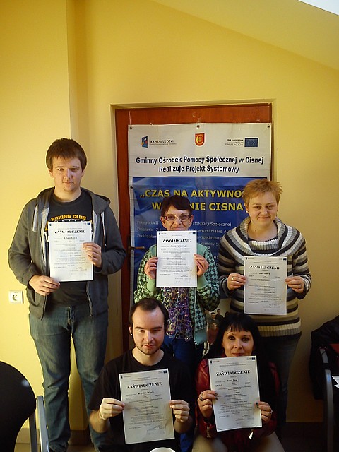 Rozdanie dyplomów - „Trening kompetencji życiowych i rodzinnych”